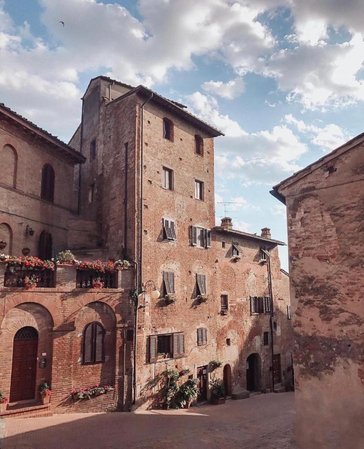 Antica Torre Del Borgo Certaldo Exterior foto